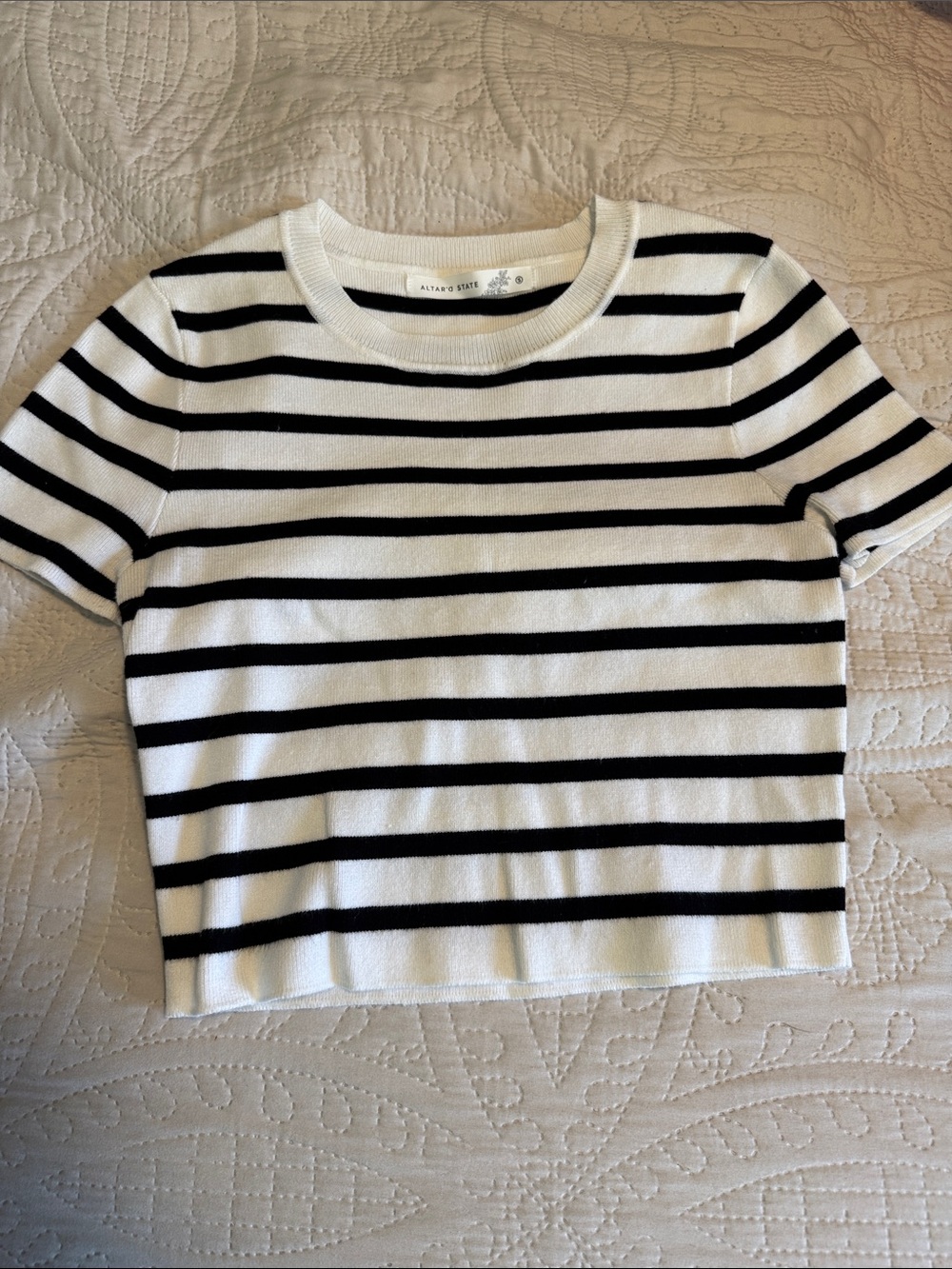 Astr White and Black Striped cropped Knit Top